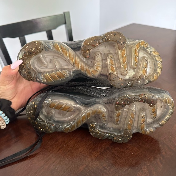 Nike Vapor maxes - Black, Grey, and White. - Picture 4 of 5